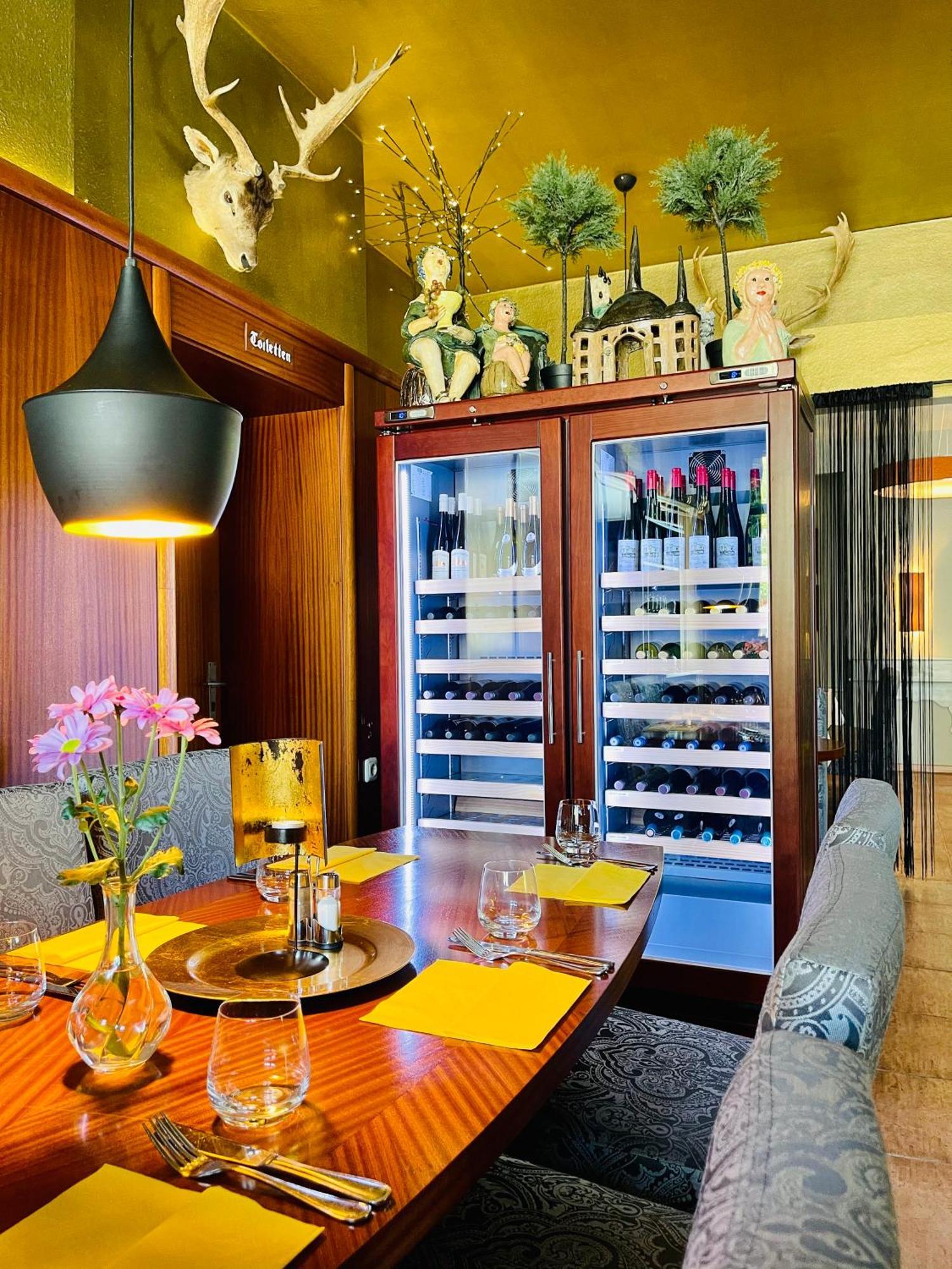 Zu Den Linden - Radebeul Pension Mit Restaurant Eksteriør bilde